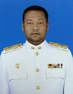 นายศราวุธ  นิลห้อย